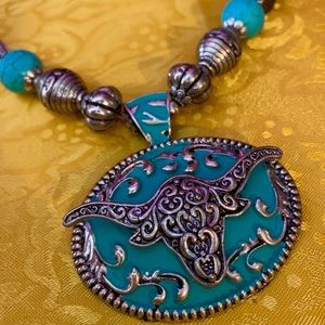 Bull Skill turquoise necklace